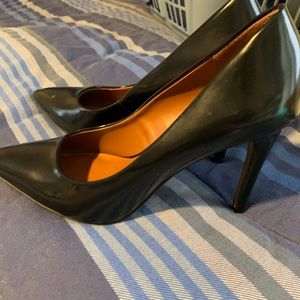 Black Christian Siriano Pumps